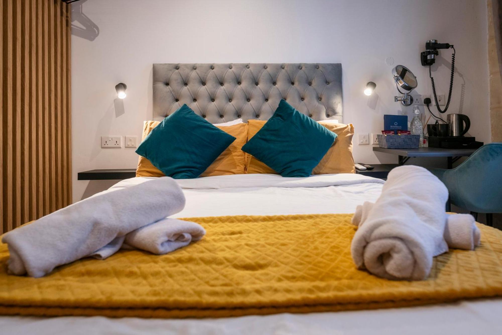 Mandera'S Boutique Suites & Dorms Βαλέτα Εξωτερικό φωτογραφία